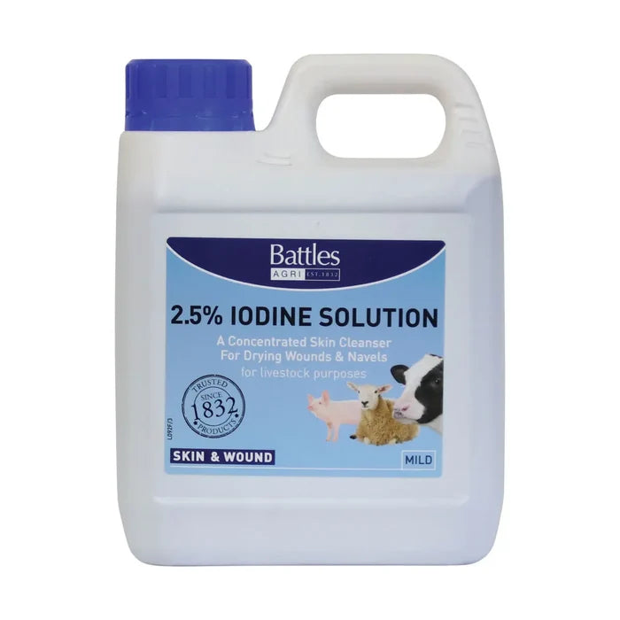 Battles 2.5% iodine solution in a 1 litre bottle for livestock skin cleansing