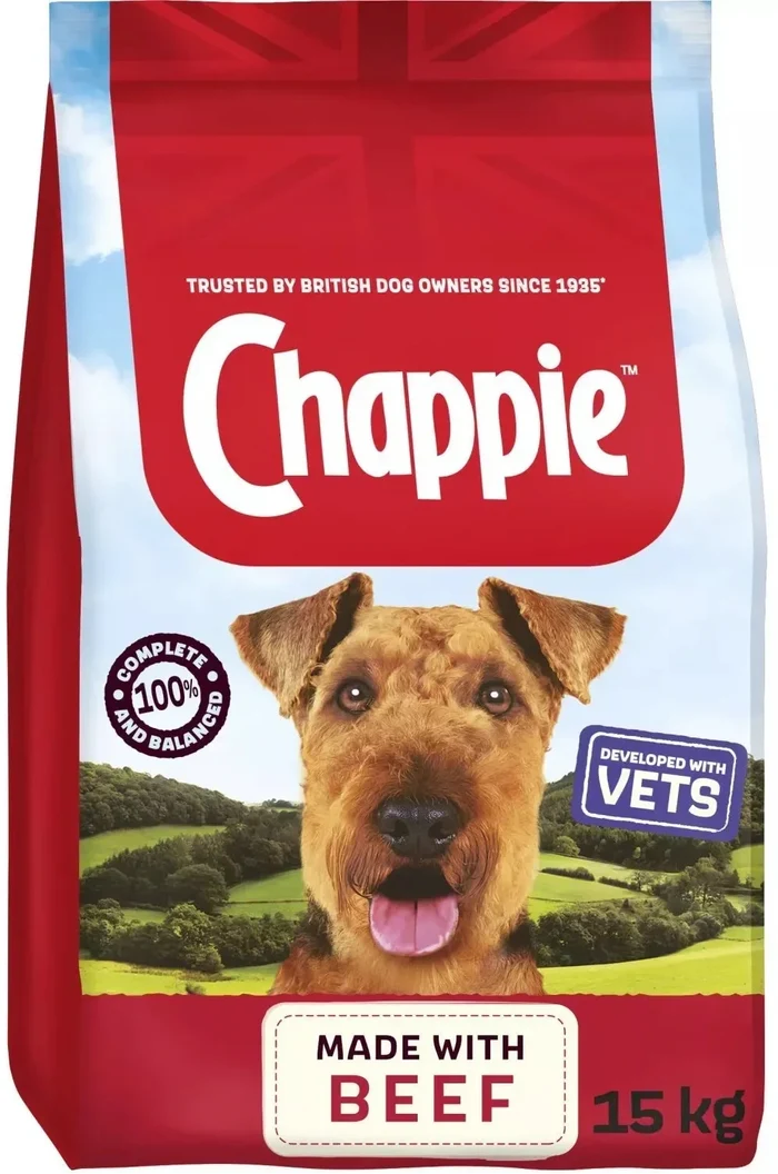 Chappie Complete beef and wholegrain dry dog food, front of the 15kg sack