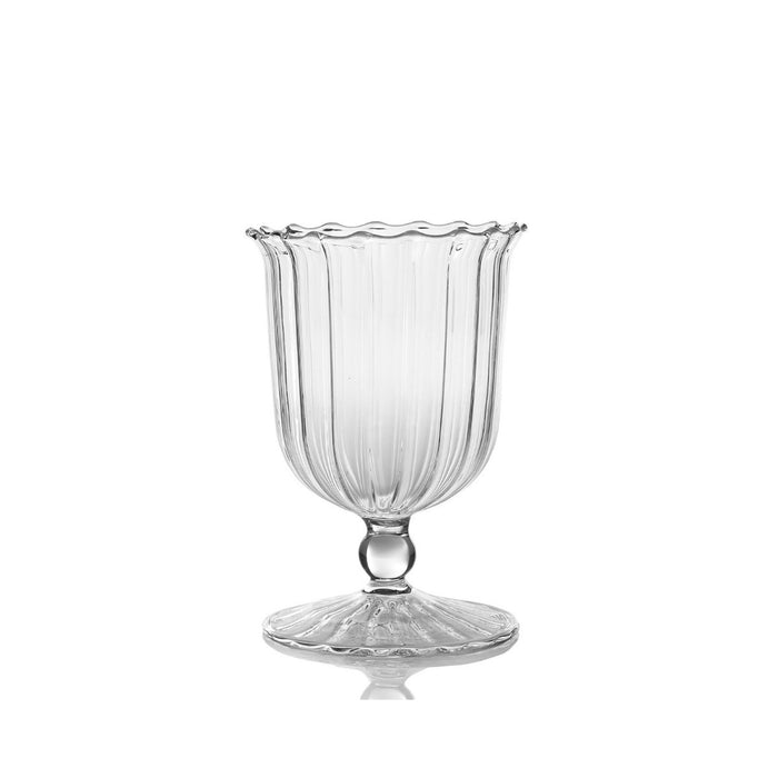Emma Vase, Small