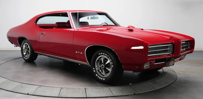 GM WA3804 Matador Red Basecoat With Reducer Quart (Basecoat Only)