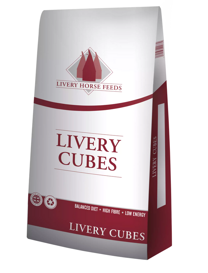 Saracen Livery Cubes 20kg sack of low-calorie high-fibre cubes, also sold as Livery Pencils