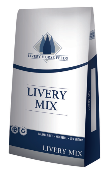 Saracen Livery Mix 20kg sack of oat-free low-energy high-fibre mix for horses at rest