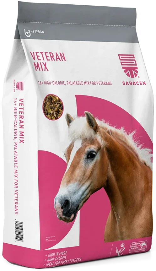 Saracen Veteran Mix 20kg bag, fibre-based mix feed for older horses and ponies