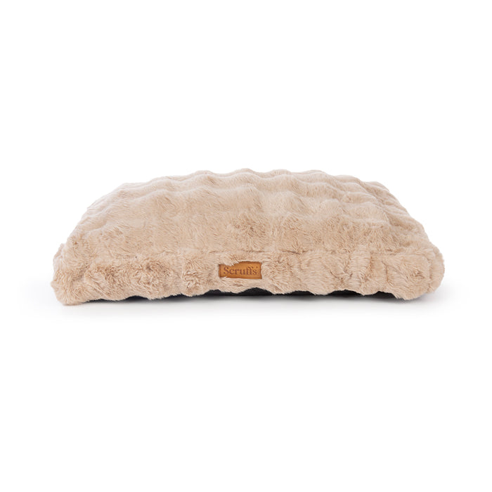 Scruffs Alpine faux fur dog mattress in champagne, flat rectangular pad with no raised sides