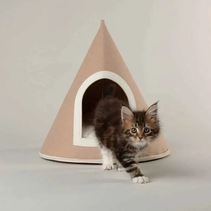 Second view of the Scruffs Stockholm felt cone cat bed
