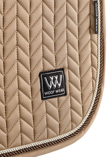 Woof Wear Herringbone close contact pad in caramel, further view showing the girth pad and D-ring straps